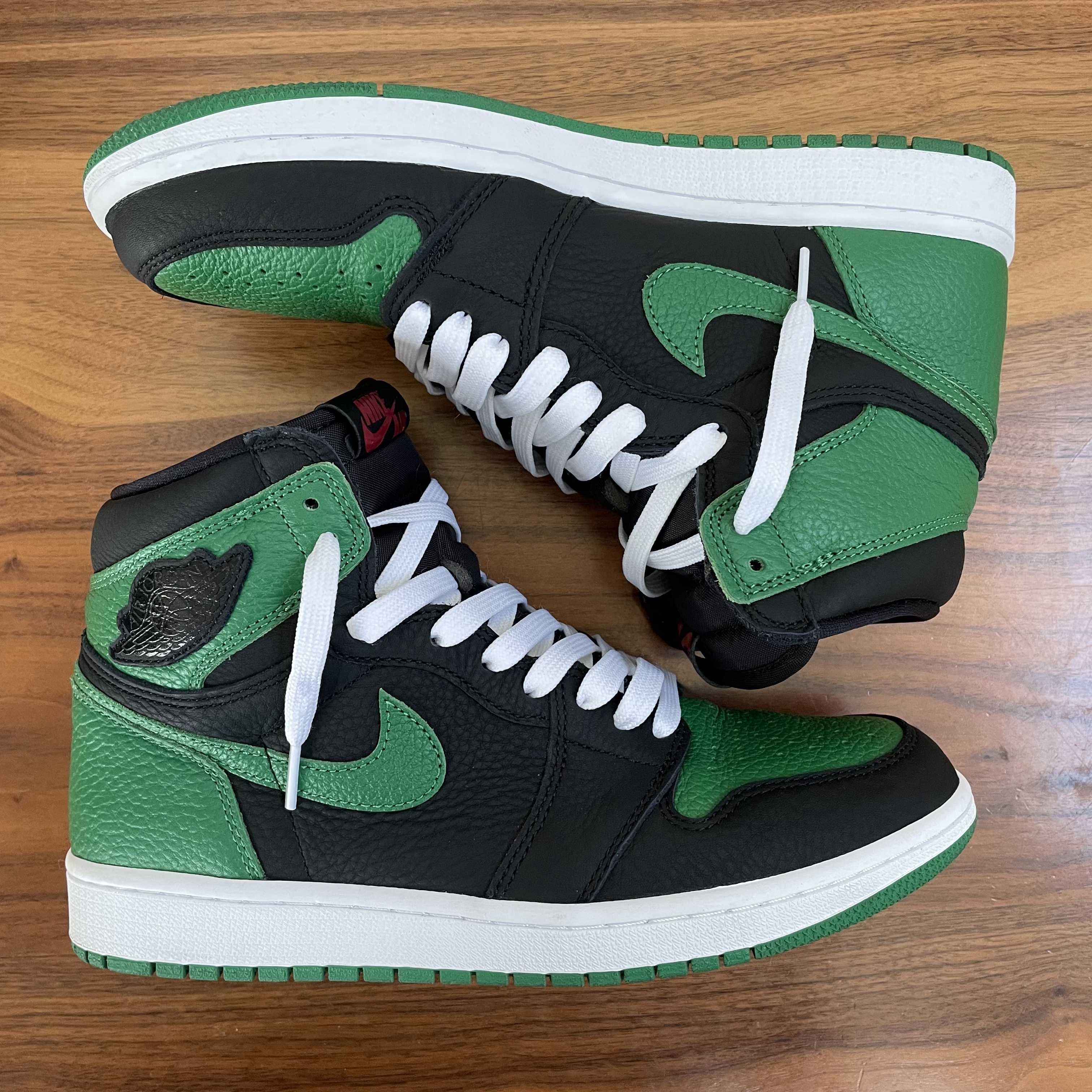 Nike Air Jordan 1 Retro High OG "Black/Pine Green" (2020)      