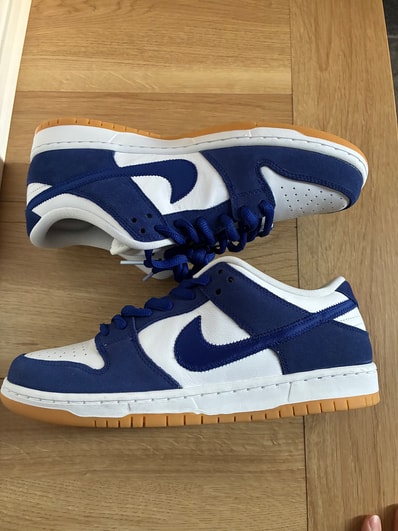 Nike SB Dunk Low "Los Angeles Dodgers/Deep Royal Blue"
