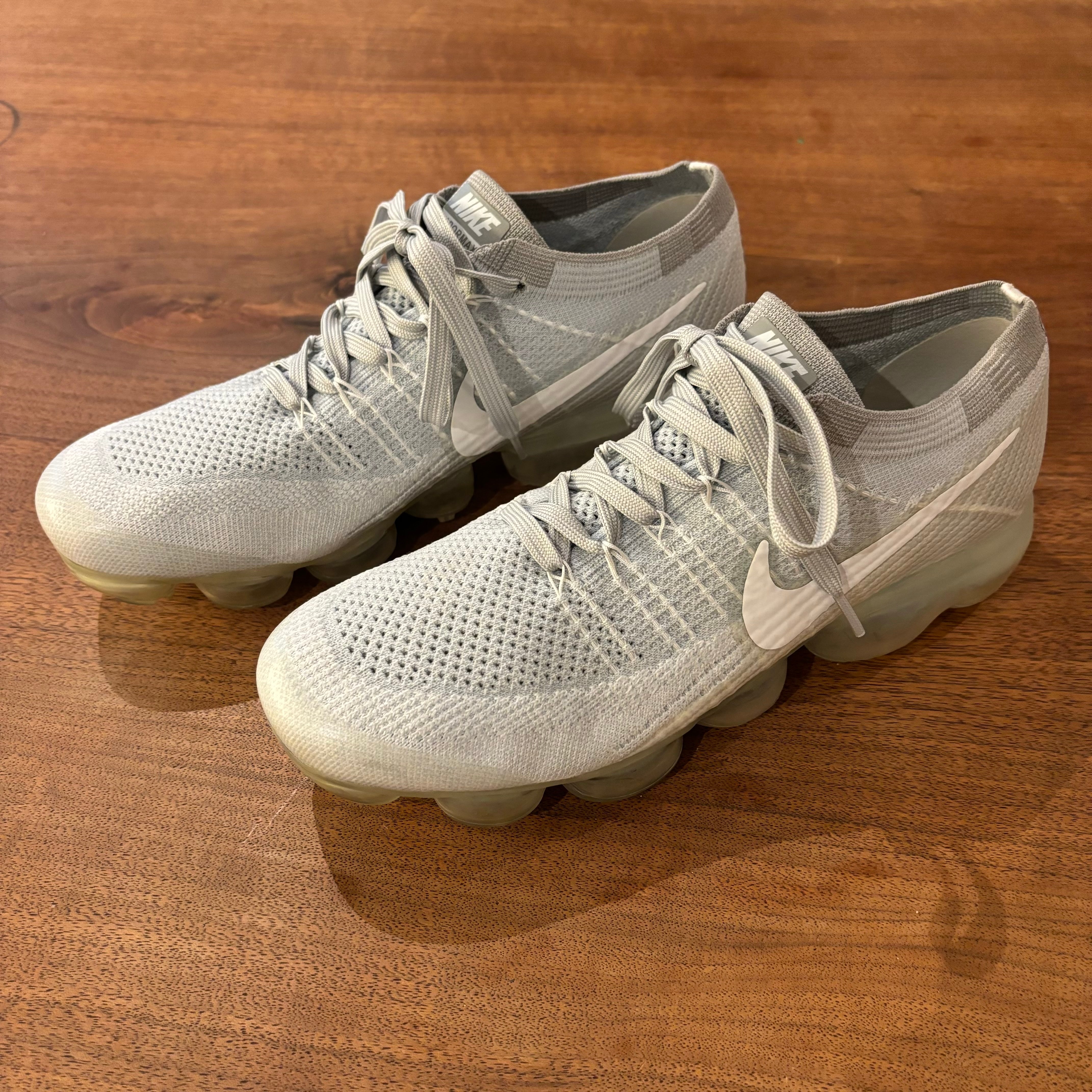 ナイキ エアヴェイパーマックス プラス "ホワイト/ピュアプラチナム"