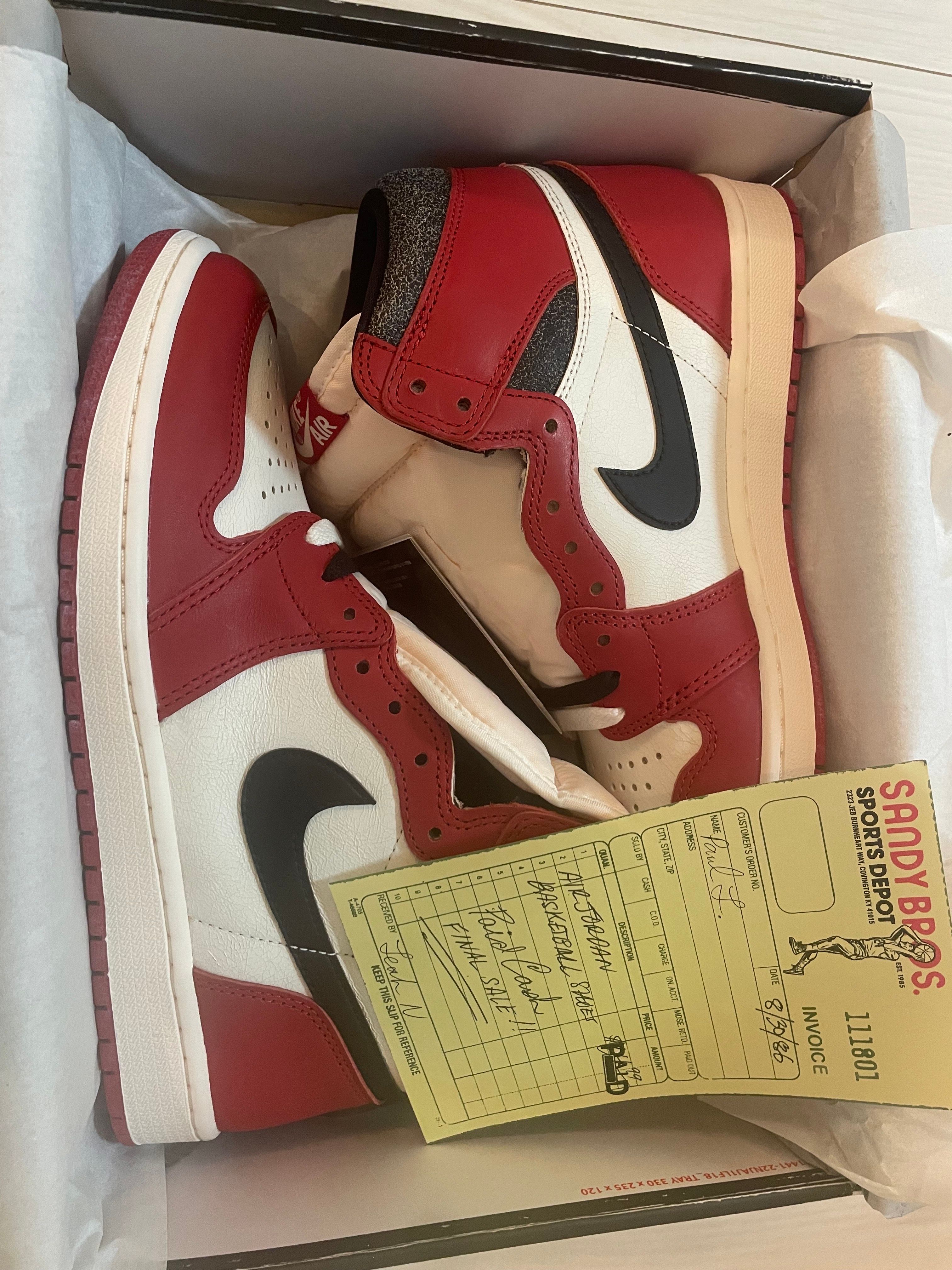 Nike Air Jordan 1 High OG "Lost & Found/Chicago"