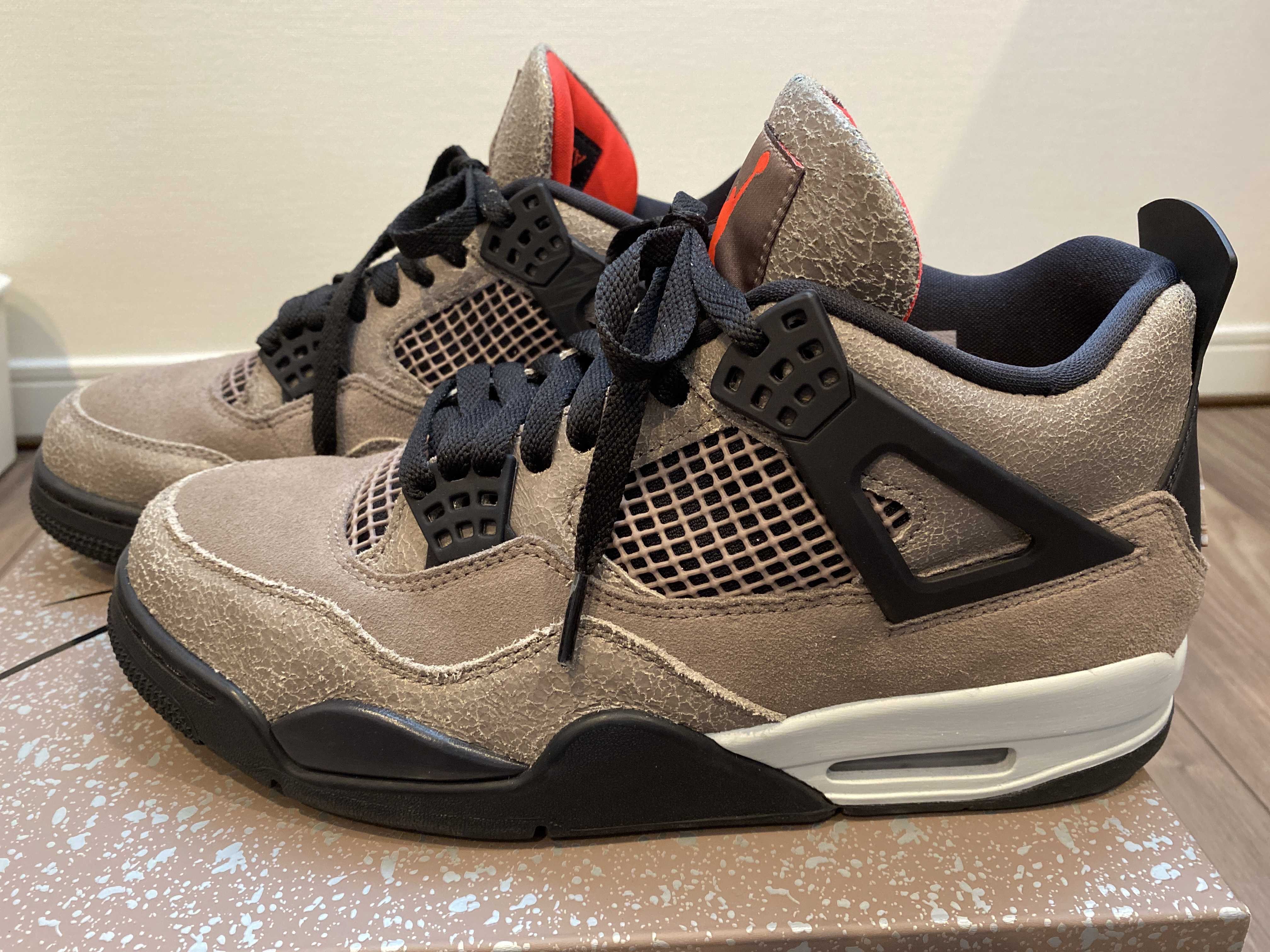 Nike Air Jordan 4 "Taupe Haze"