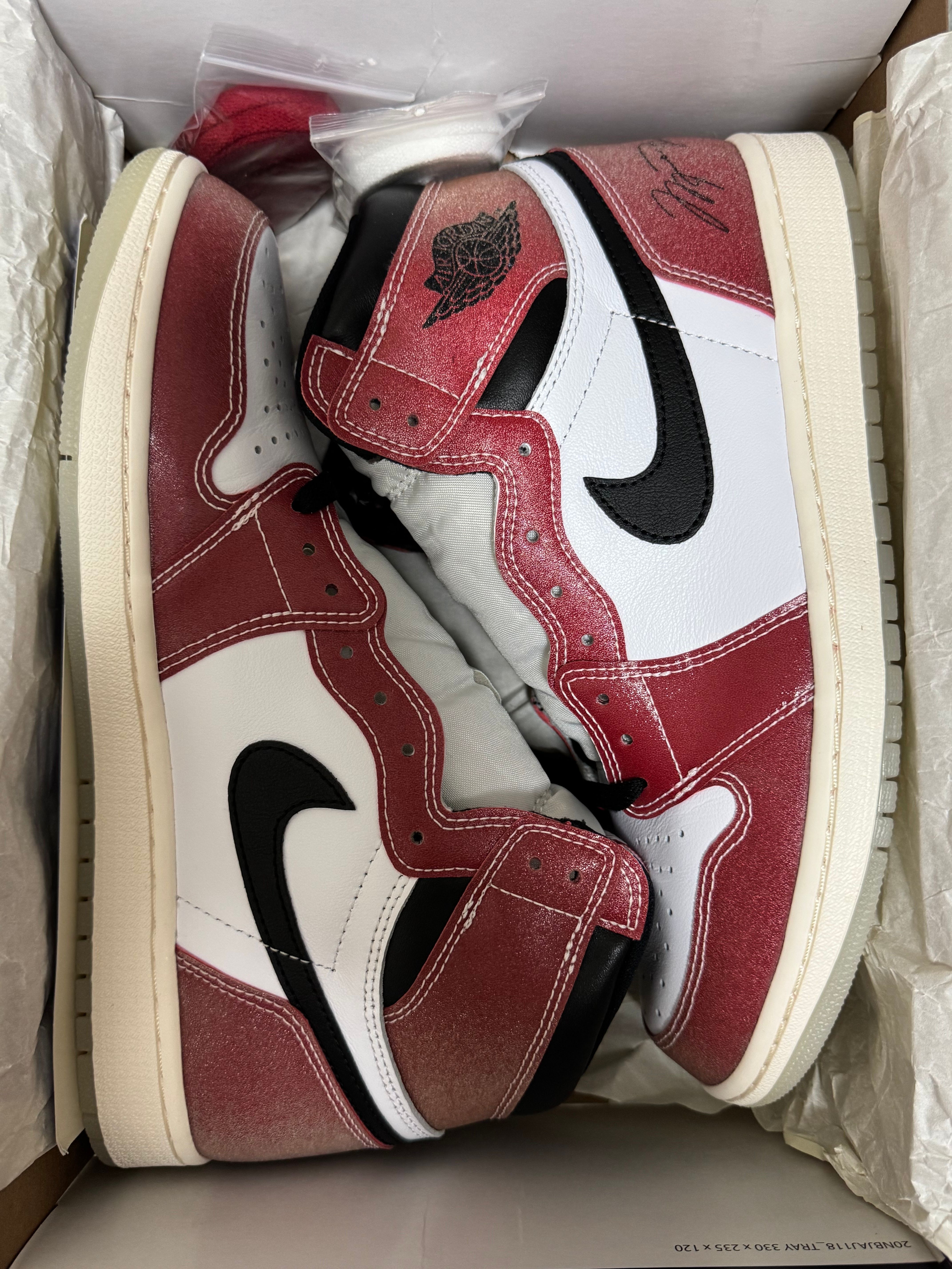 Trophy Room × Nike Air Jordan 1 High OG "Chicago"