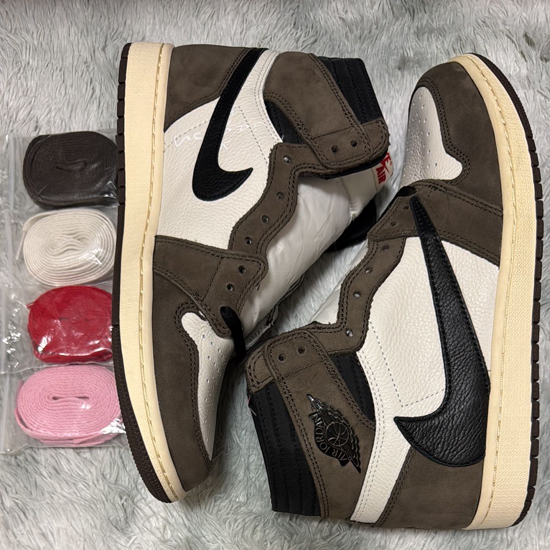 Travis Scott × Nike Air Jordan 1 Retro High OG TS SP "Sail/Dark Mocha"