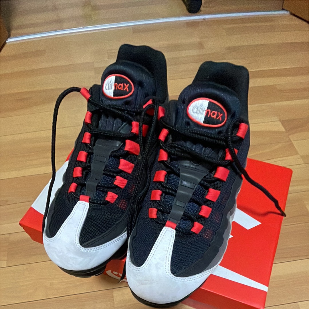 NIKE AIR VAPORMAX 95 "COMET"