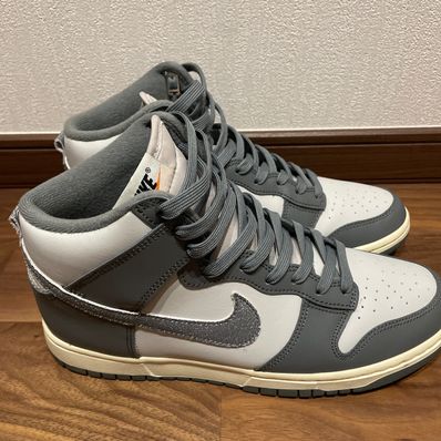 Nike Dunk High Retro SE Vintage "Light Bone and Tumbled Grey"