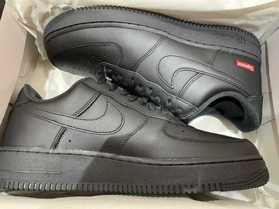 Supreme × Nike Air Force 1 Low "Black"