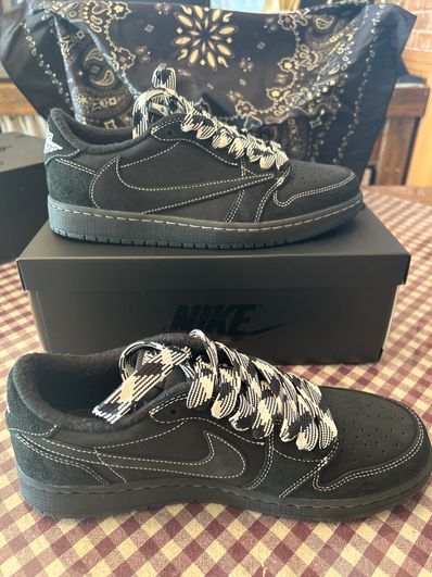 Travis Scott × Nike Air Jordan 1 Low OG SP "Black Phantom"