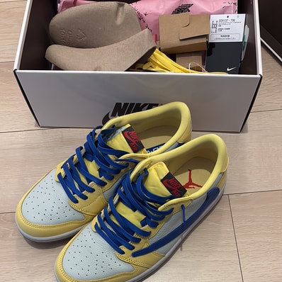 Travis Scott × Nike Women's Air Jordan 1 Retro Low OG "Canary"