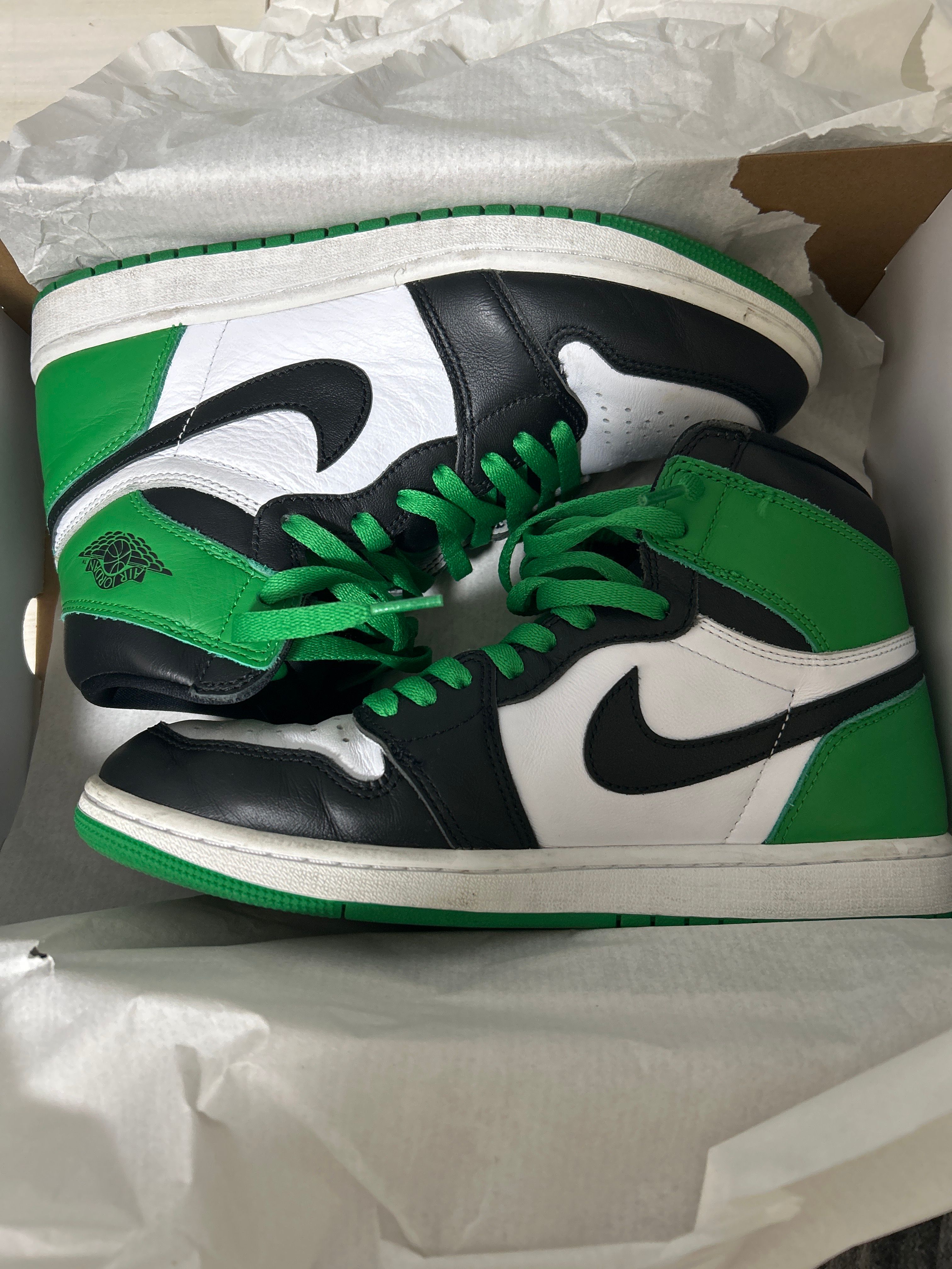 Nike Air Jordan 1 Retro High OG "Celtics/Black and Lucky Green" (2023)