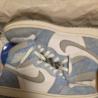 Nike Air Jordan 1 High OG "Hyper Royal"