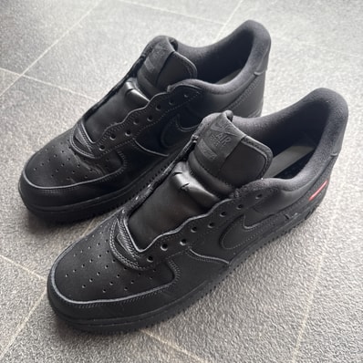 Supreme × Nike Air Force 1 Low "Black"