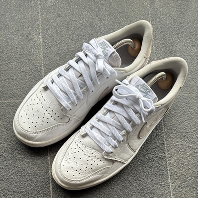 Nike Air Jordan 1 Low OG "Neutral Grey"