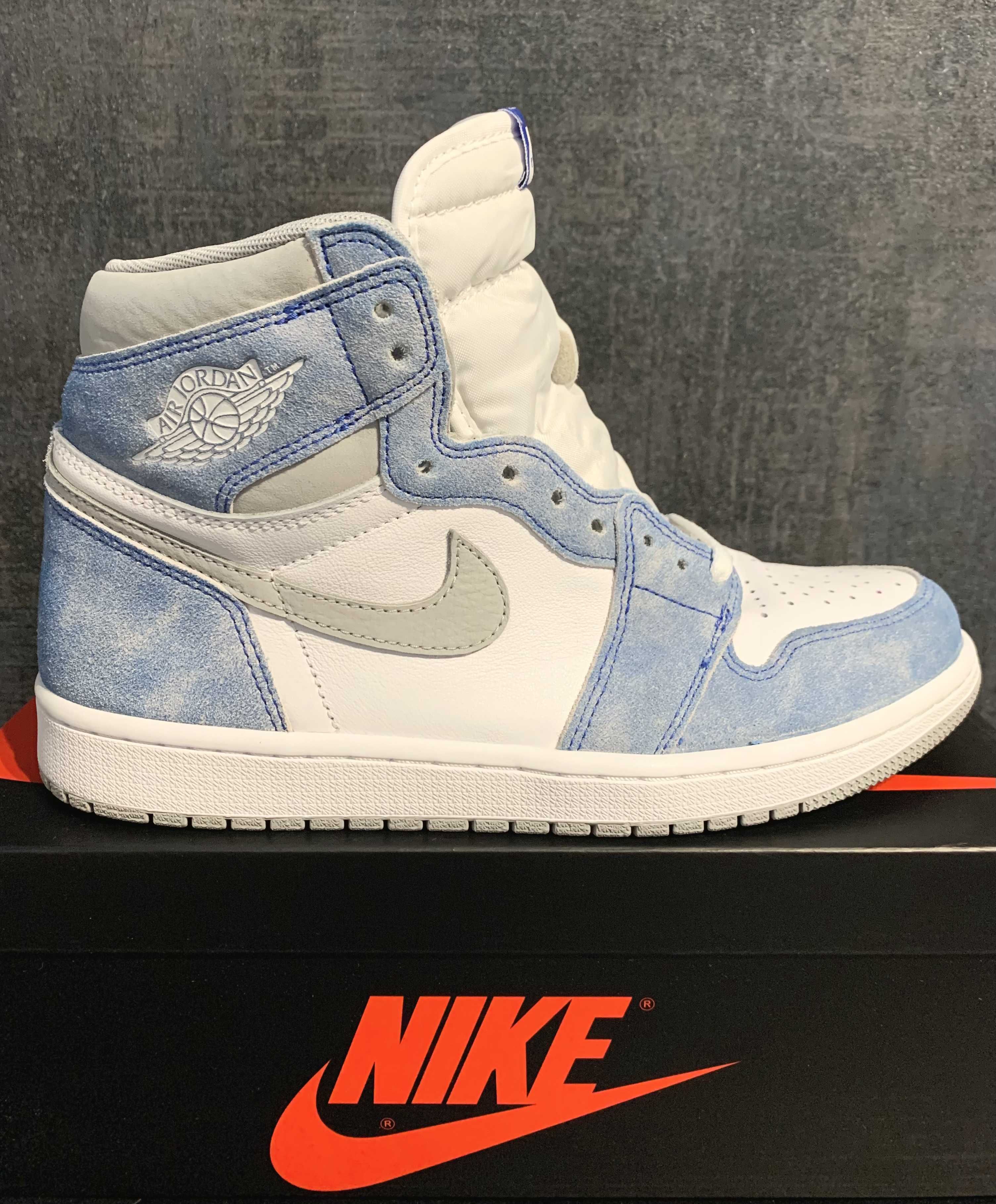 Nike Air Jordan 1 High OG "Hyper Royal"