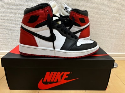 Nike Women's Air Jordan 1 Retro High "Satin Black Toe"