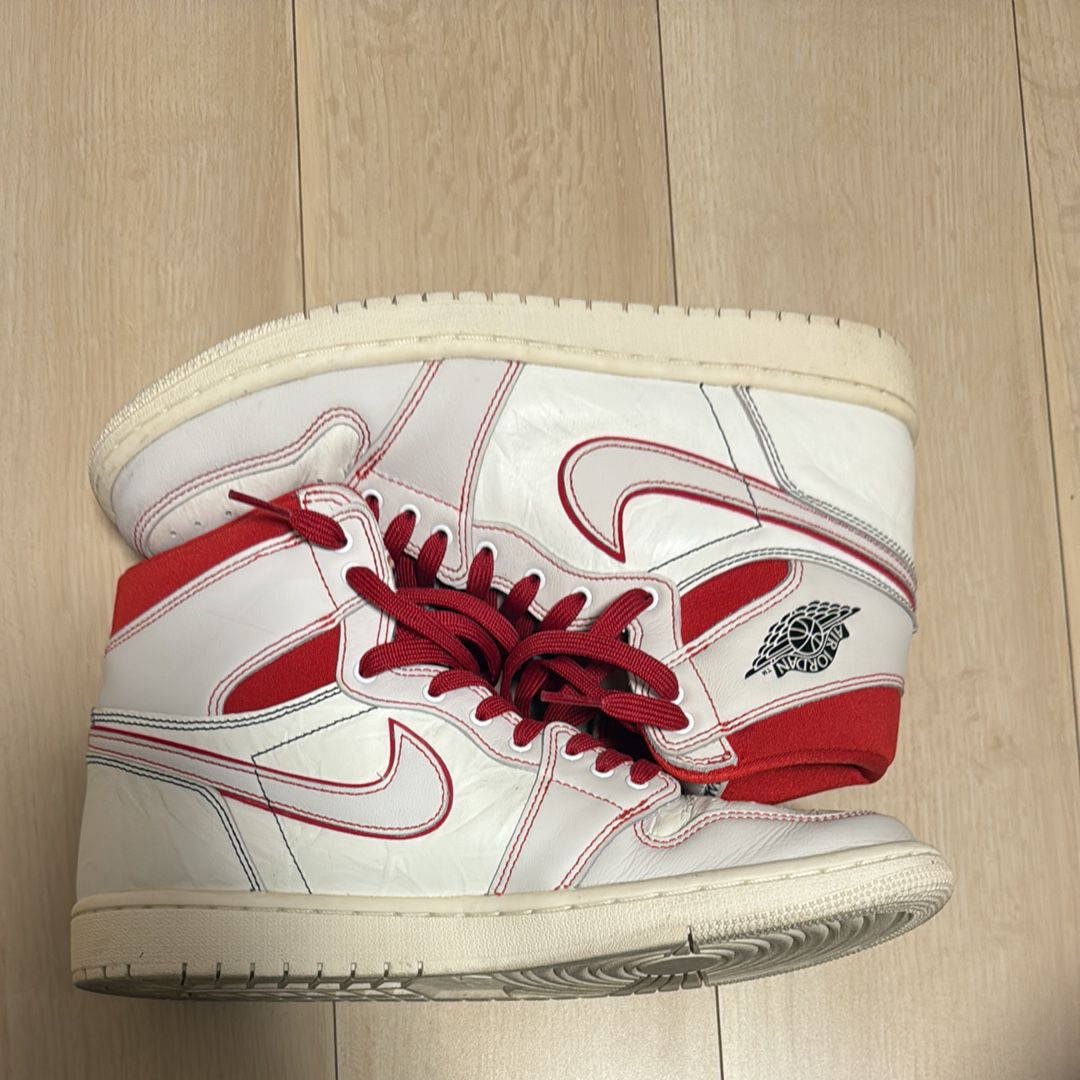 Nike Air Jordan 1 Retro High OG "Sail/University Red"
