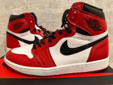 Nike Air Jordan 1 Retro High "Chicago" (2015)