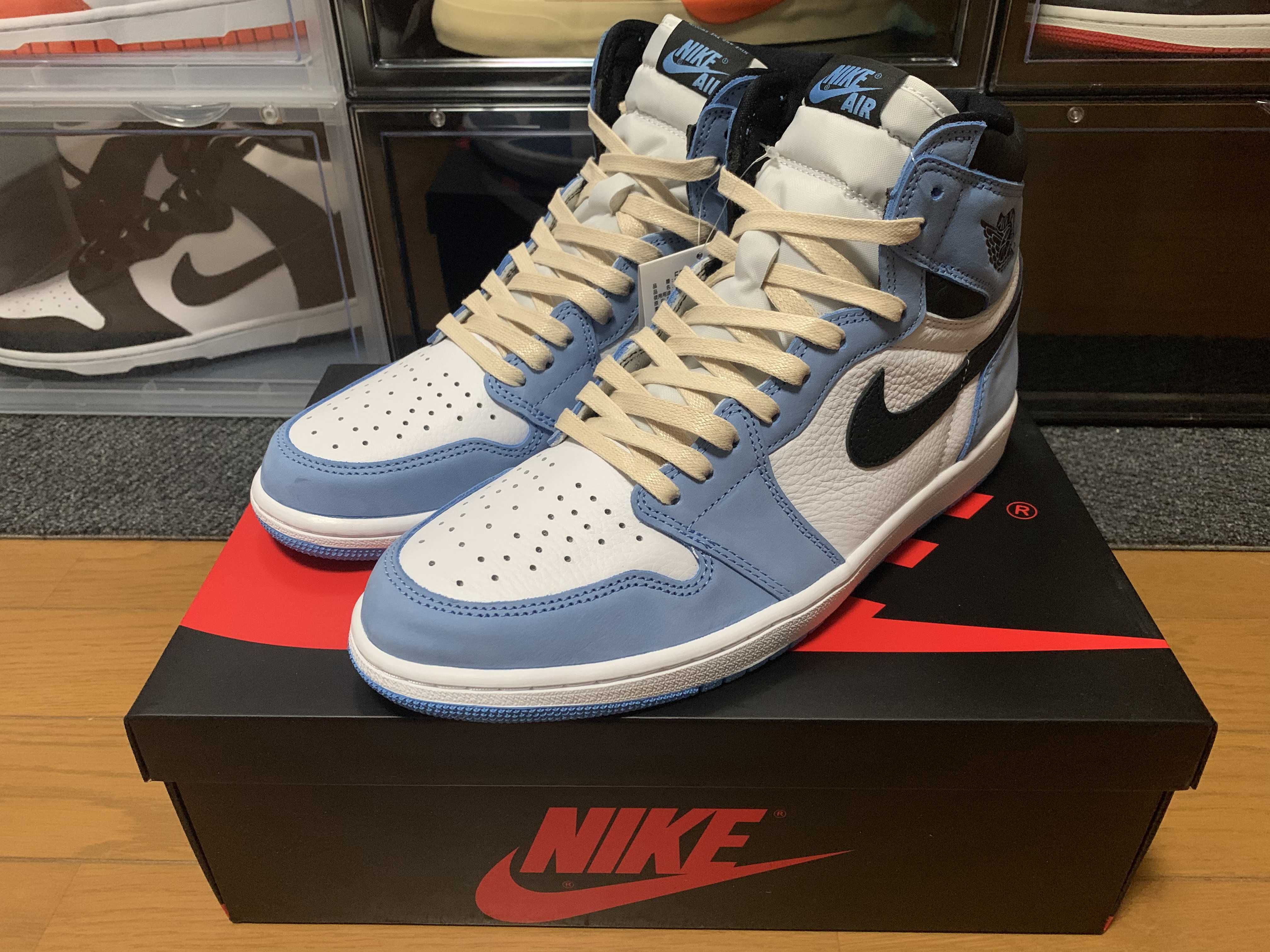 Nike Air Jordan 1 High OG "University Blue"
