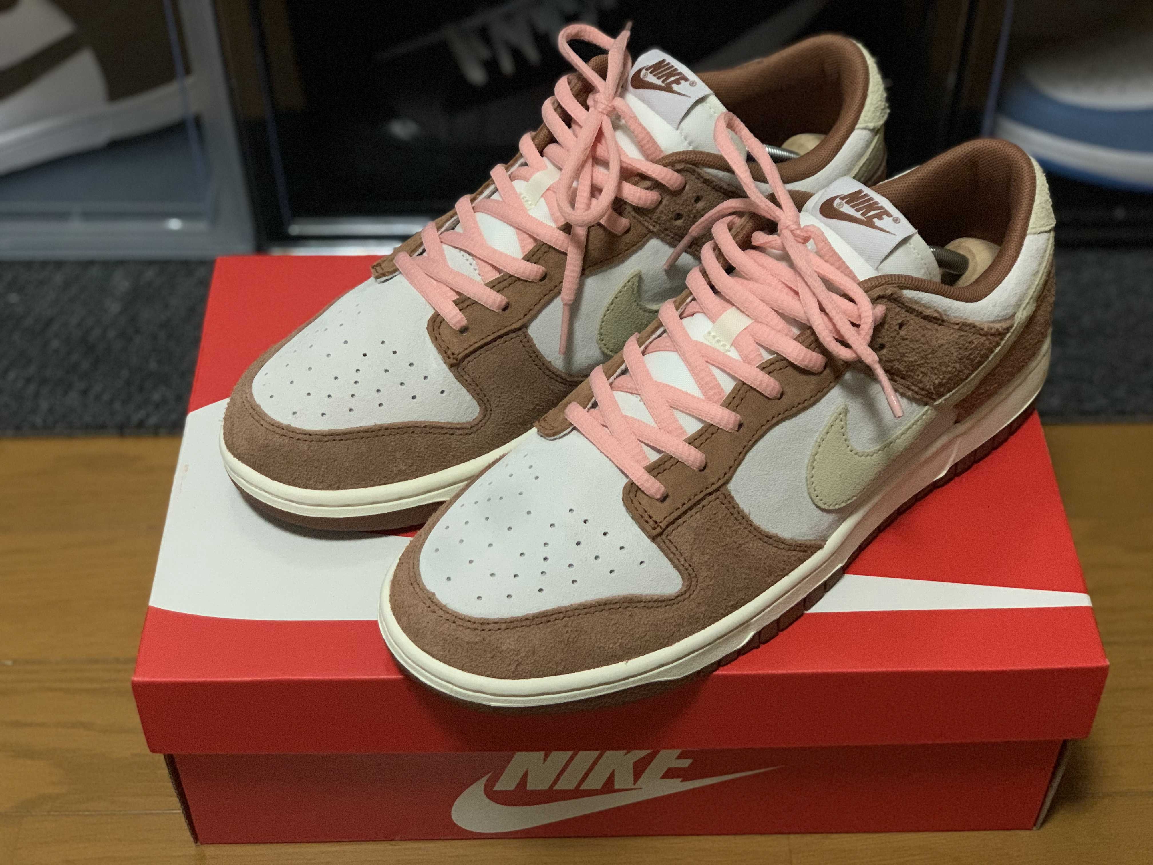 Nike Dunk Low PRM "Medium Curry"