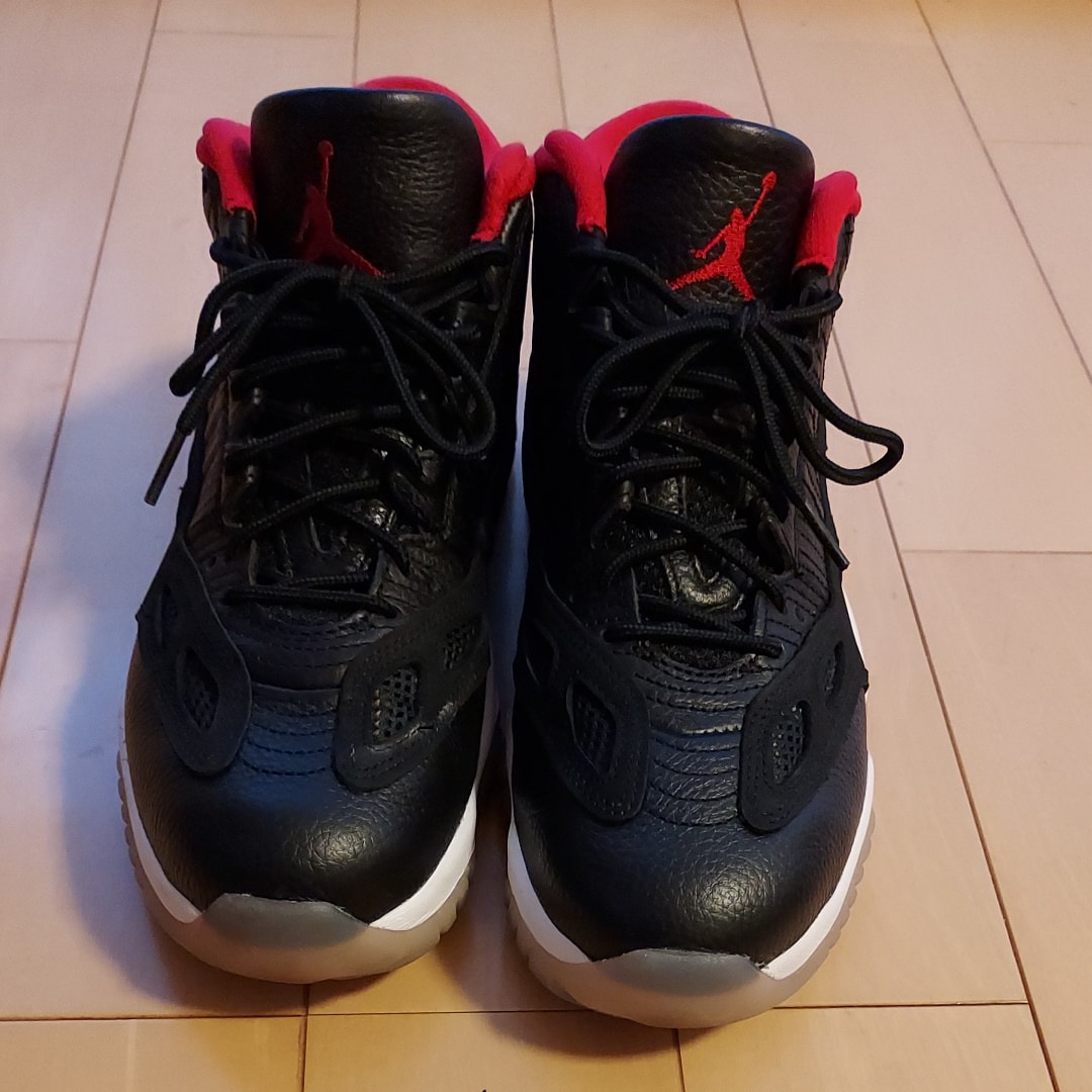 ナイキ エアジョーダン11 ロー IE "ブレッド"