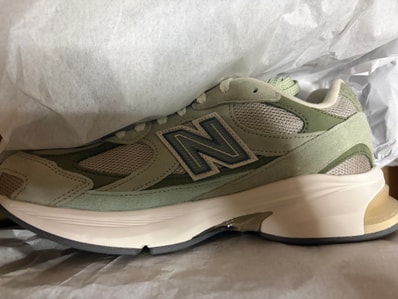 New Balance 2010 "Wasabi" (atmos Japan Exclusive)