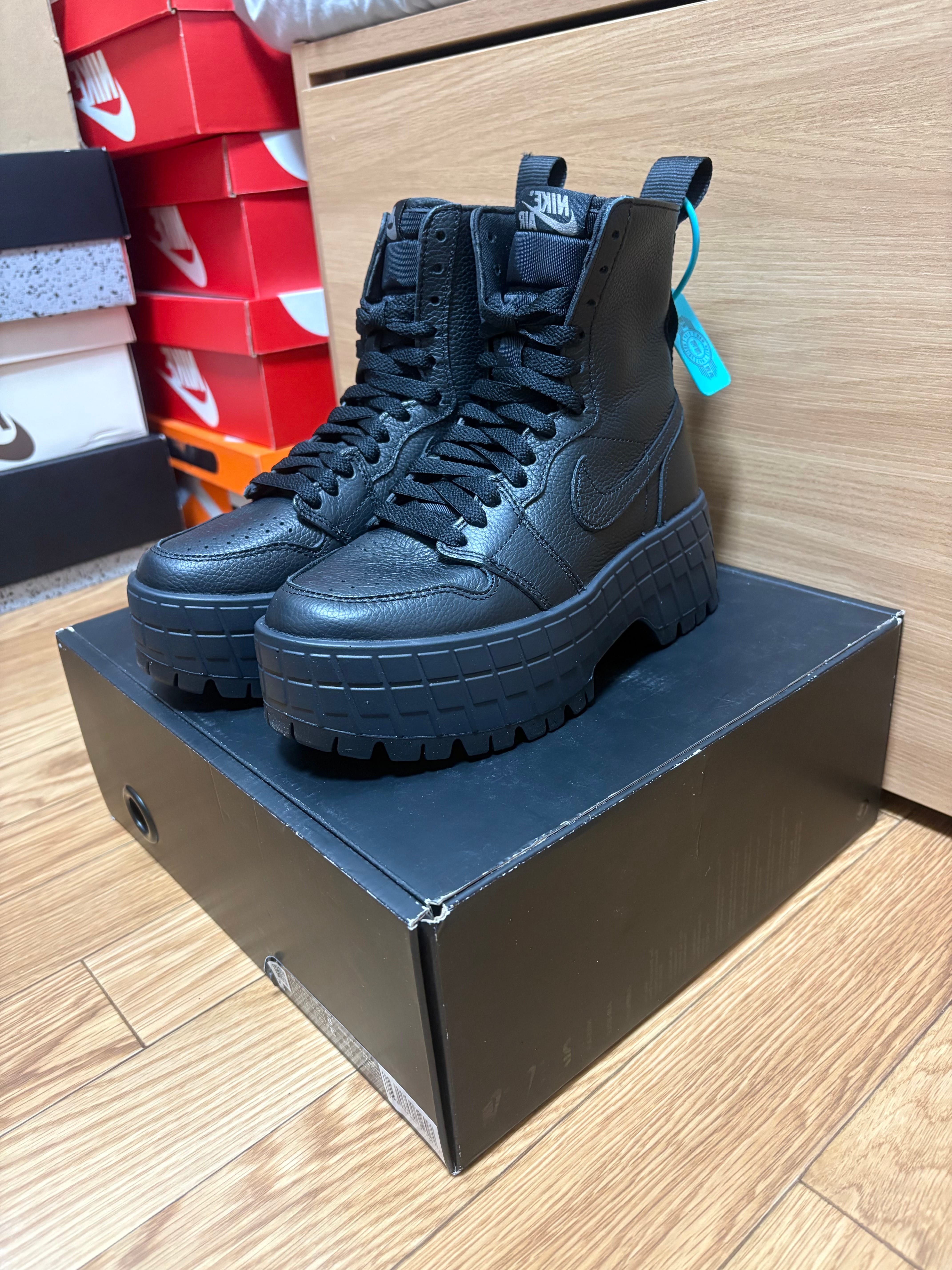 Nike Women's Air Jordan 1 Brooklyn High "Black"