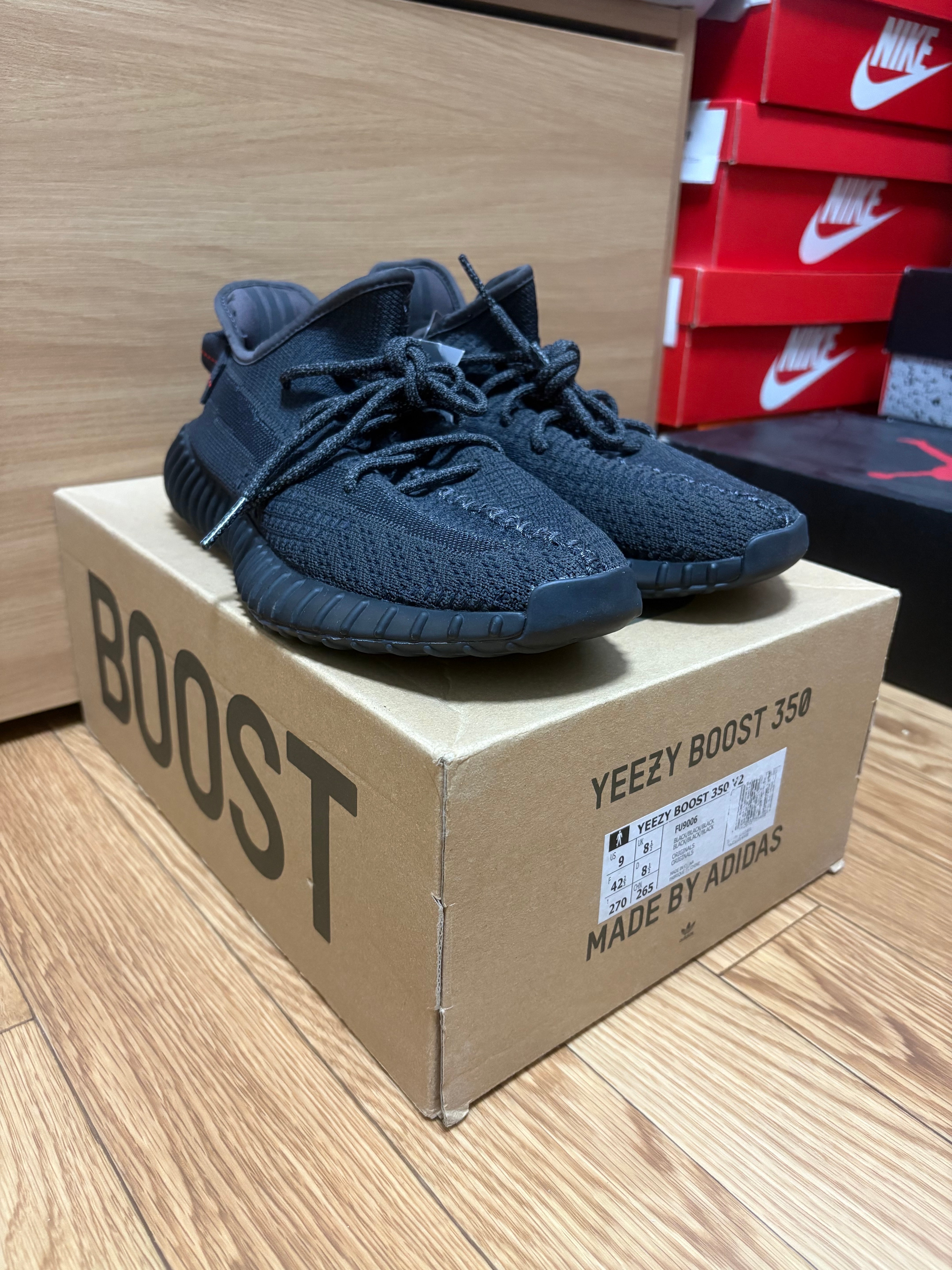 アディダス イージーブースト350V2 "ブラック"