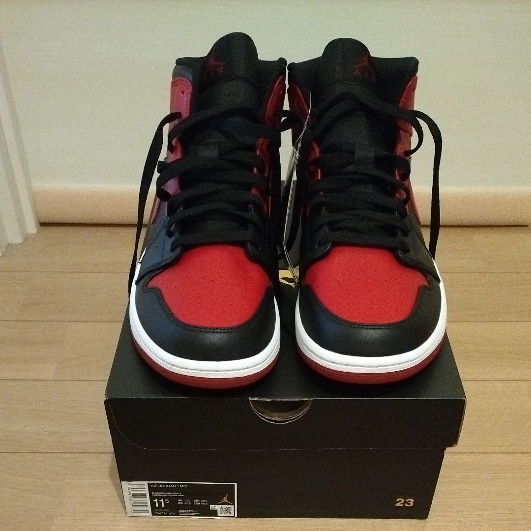 Nike Air Jordan 1 Mid "Bred"