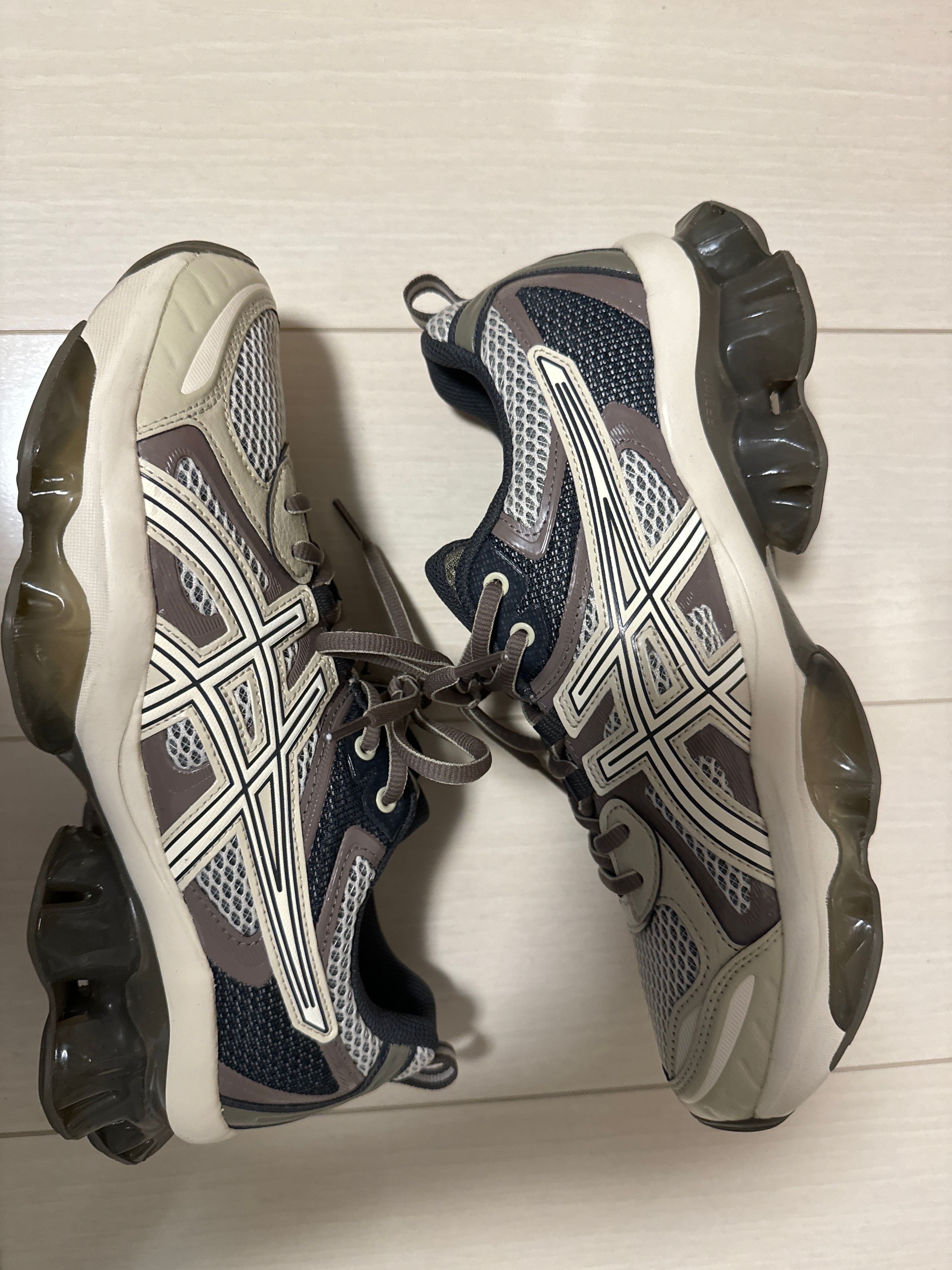 Asics Gel-Quantum Kinetic "Birch/Dark Taupe"