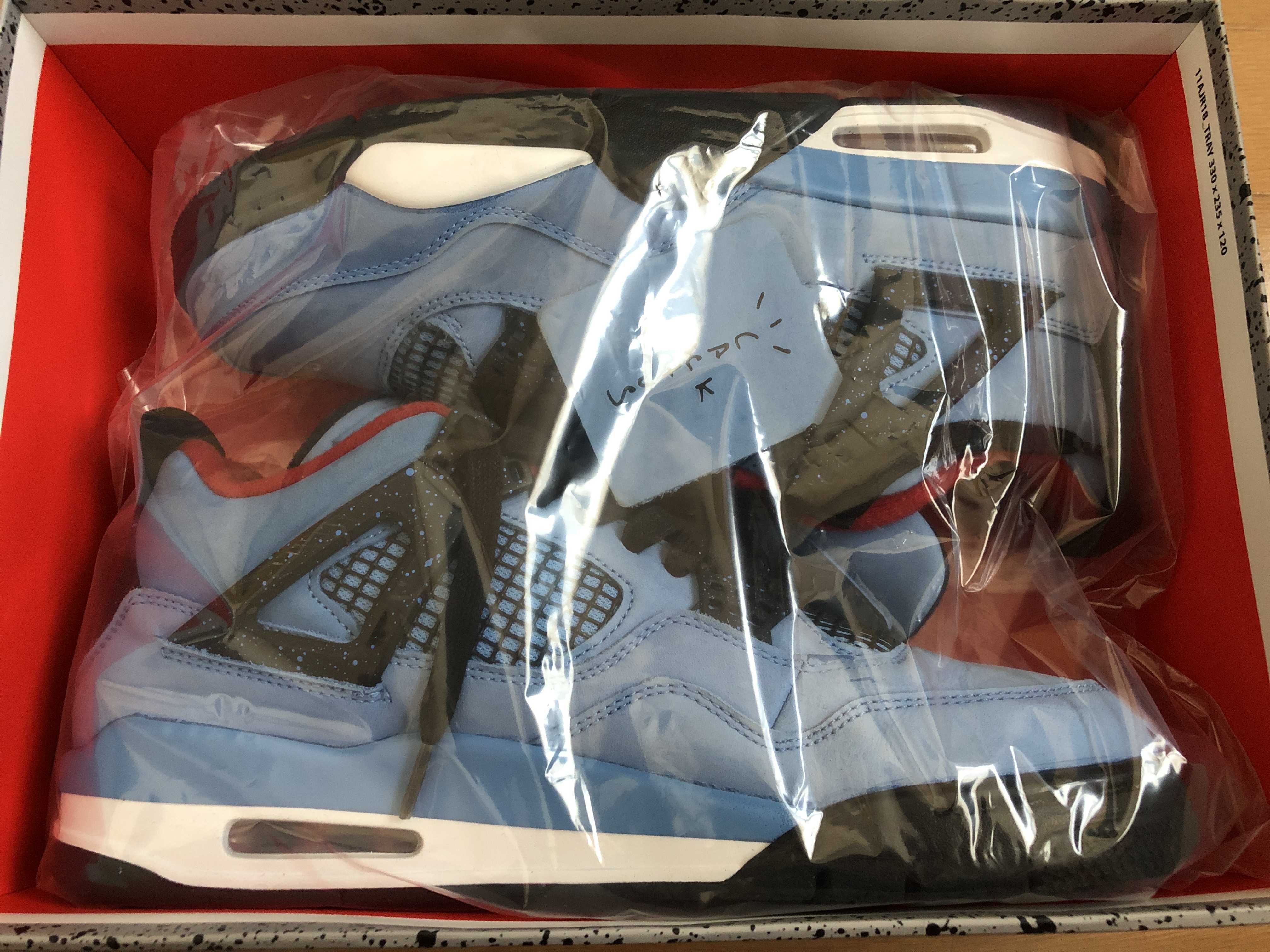 Travis Scott × Nike Air Jordan 4 Retro Cactus Jack "University Blue"