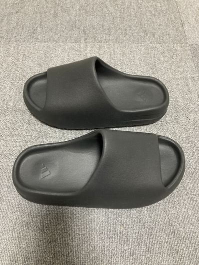 adidas YEEZY Slide "Onyx"
