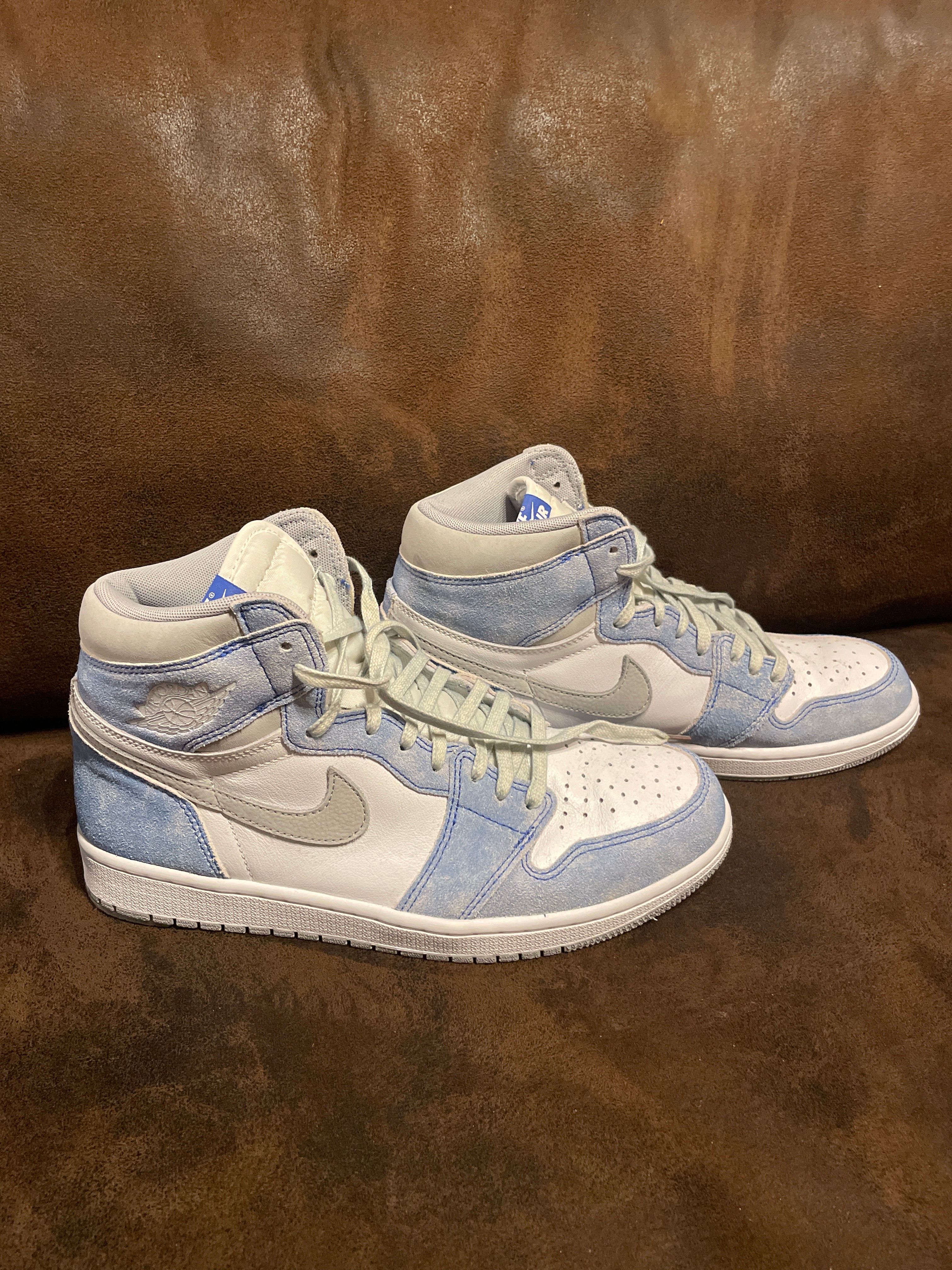 Nike Air Jordan 1 High OG "Hyper Royal"