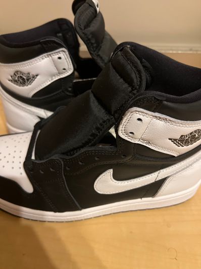 Nike Air Jordan 1 Retro High OG "Black/White"