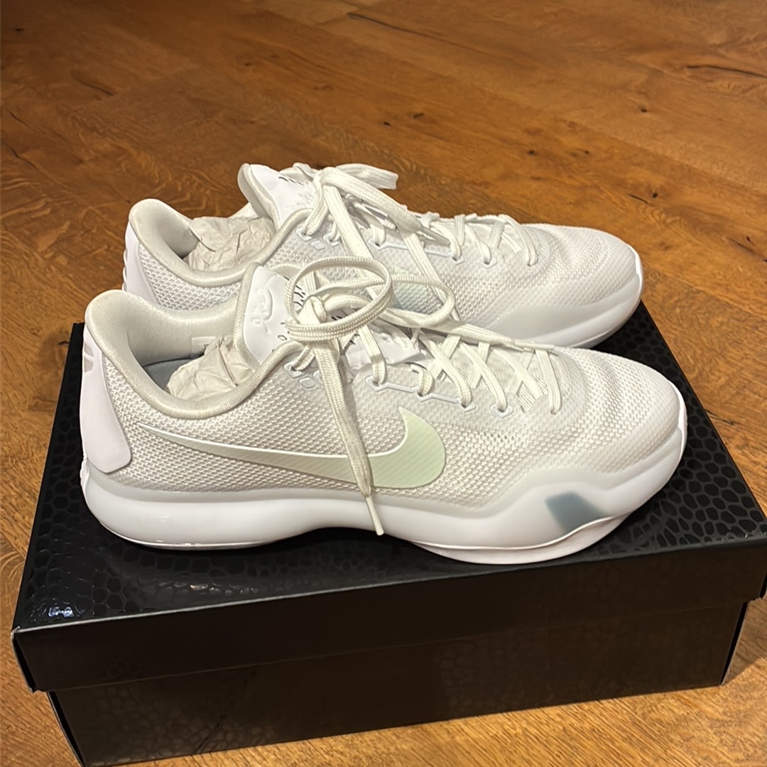 Nike Kobe 10 Protro "Halo"