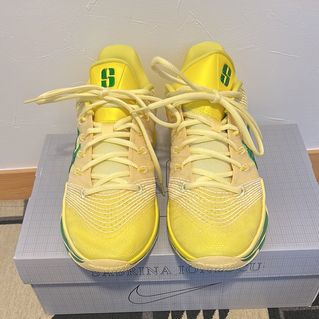 Nike Women's Sabrina 3 "Oregon Ducks" (IR2477-700/IR2478-700)