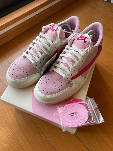 Travis Scott × Nike Air Jordan 1 Retro Low OG "Sail/Tropical Pink"