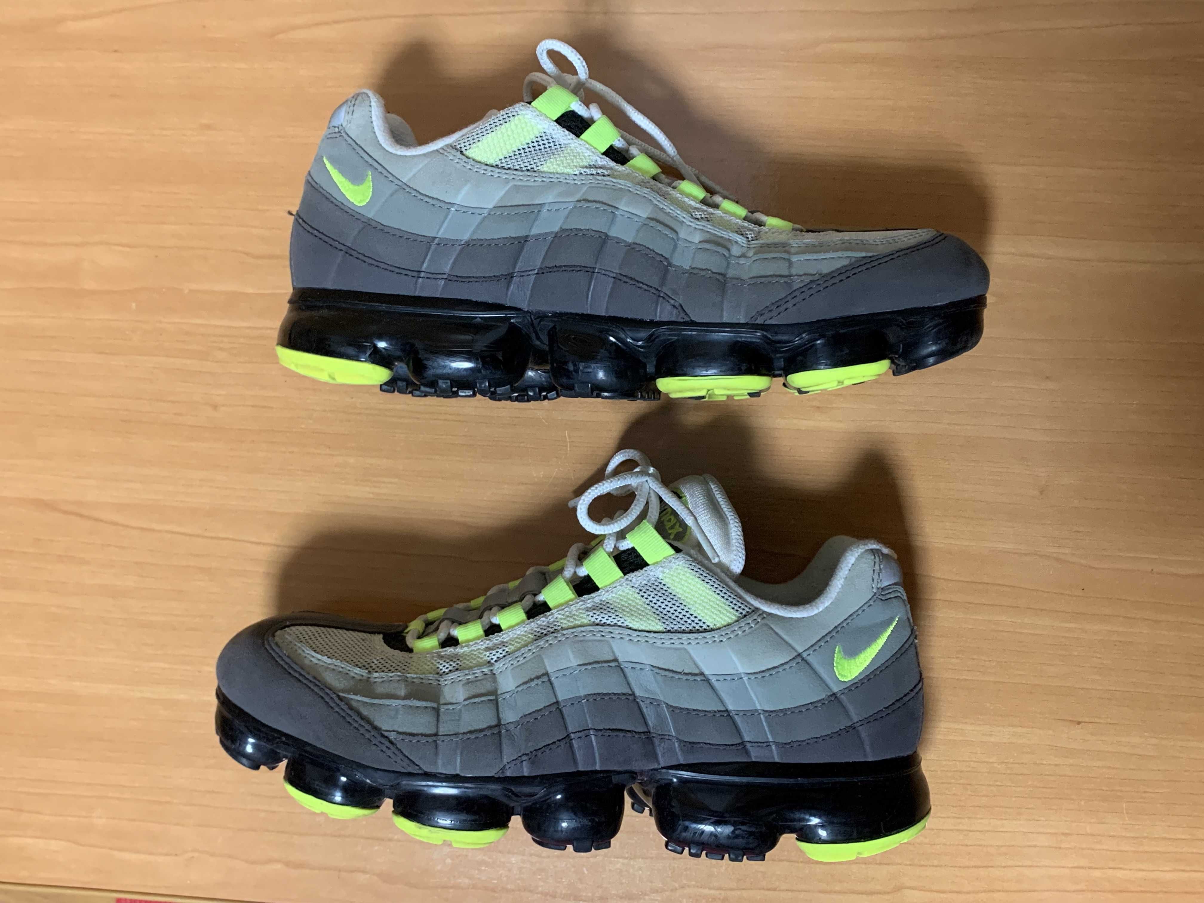 Nike Air Vapormax 95 "Neon"