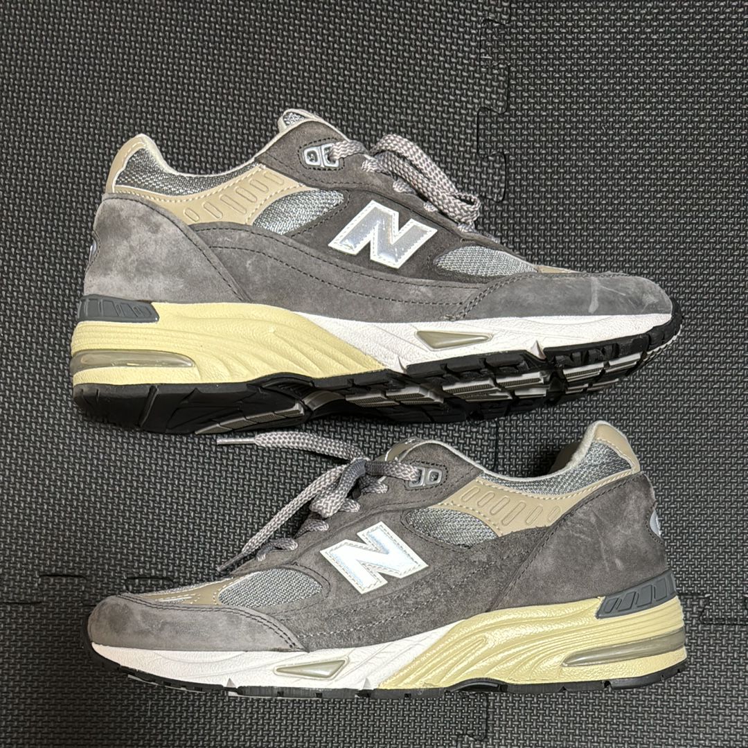 New Balance M991UKF Flimby Catalogue Pack "Grey/White"