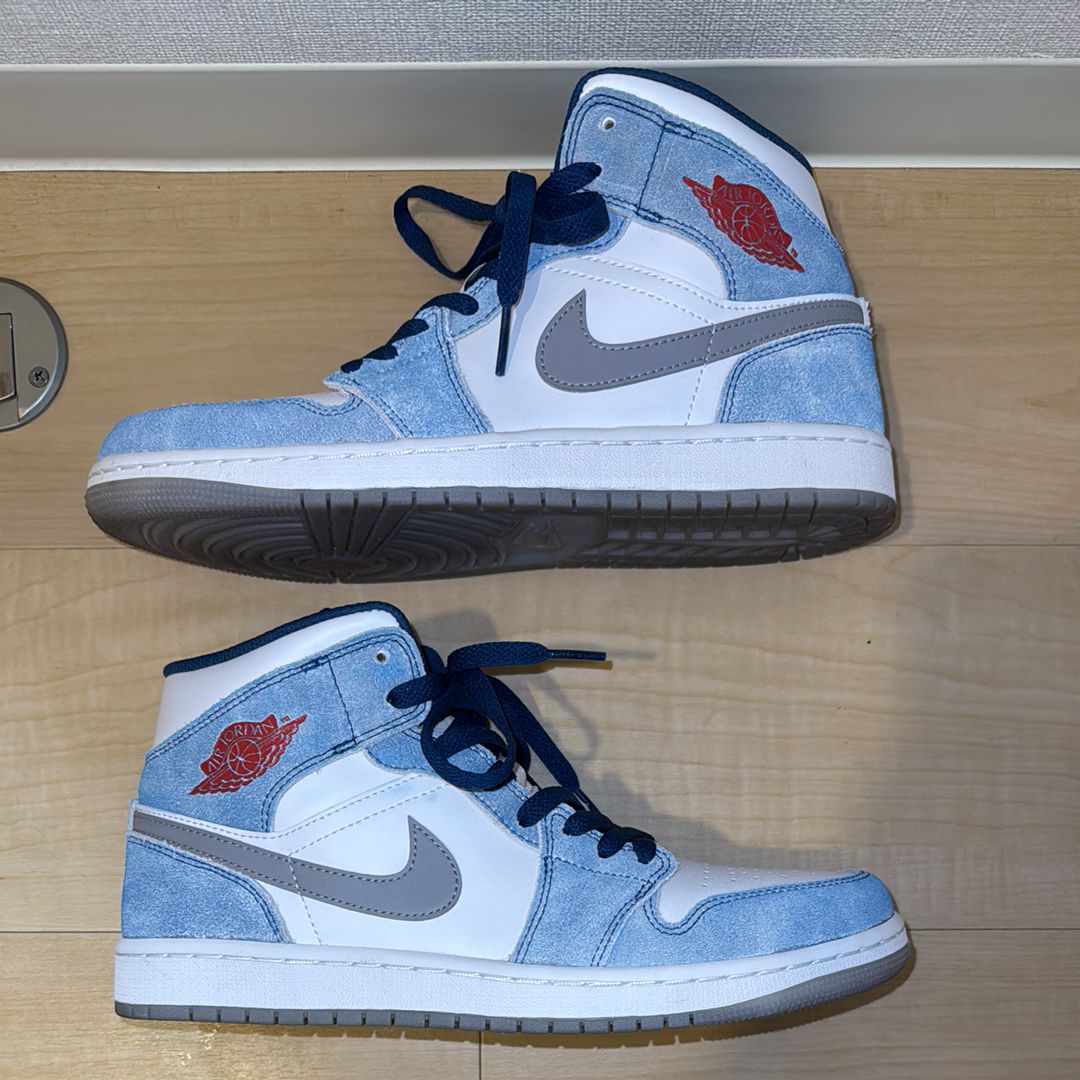 Nike Air Jordan 1 Mid SE "White/Hyper Royal/Red"