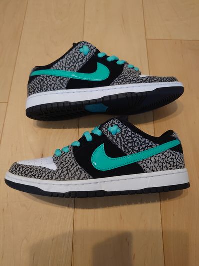 Nike SB Dunk Low "Elephant/Safari"