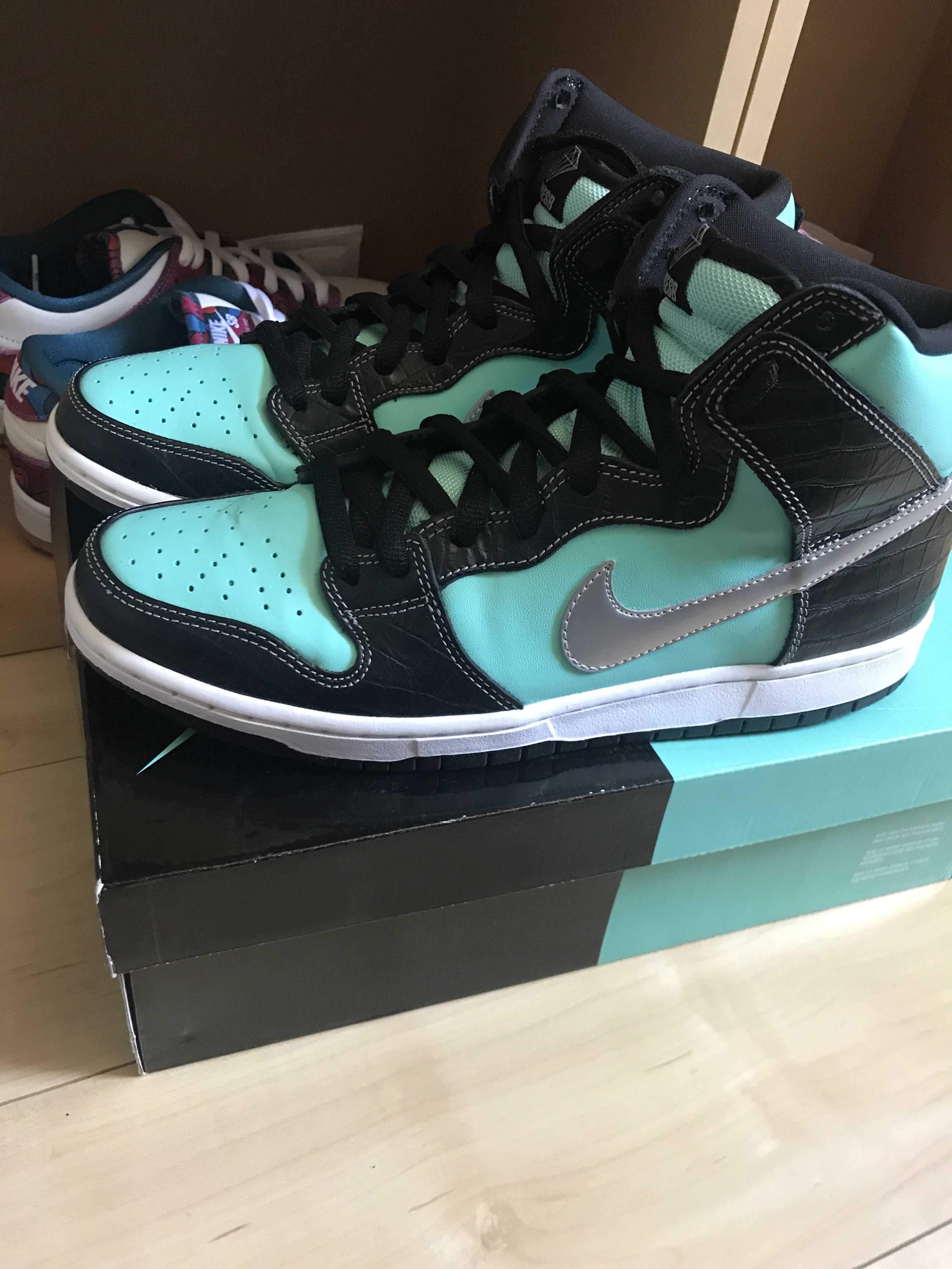 Diamond Supply × Nike SB Dunk High "Tiffany"