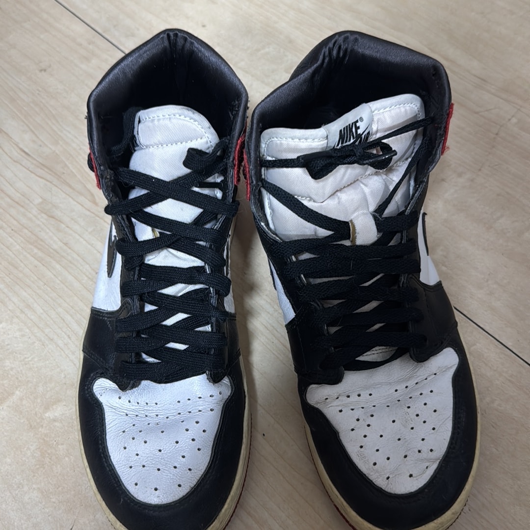 Nike Women's Air Jordan 1 Retro High "Satin Black Toe"