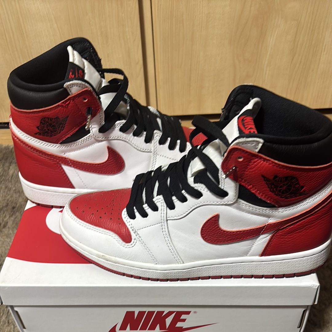 Nike Air Jordan 1 High OG "Heritage" 