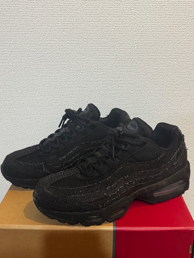 Levi's × Nike Air Max 95 OG "Denim Black"