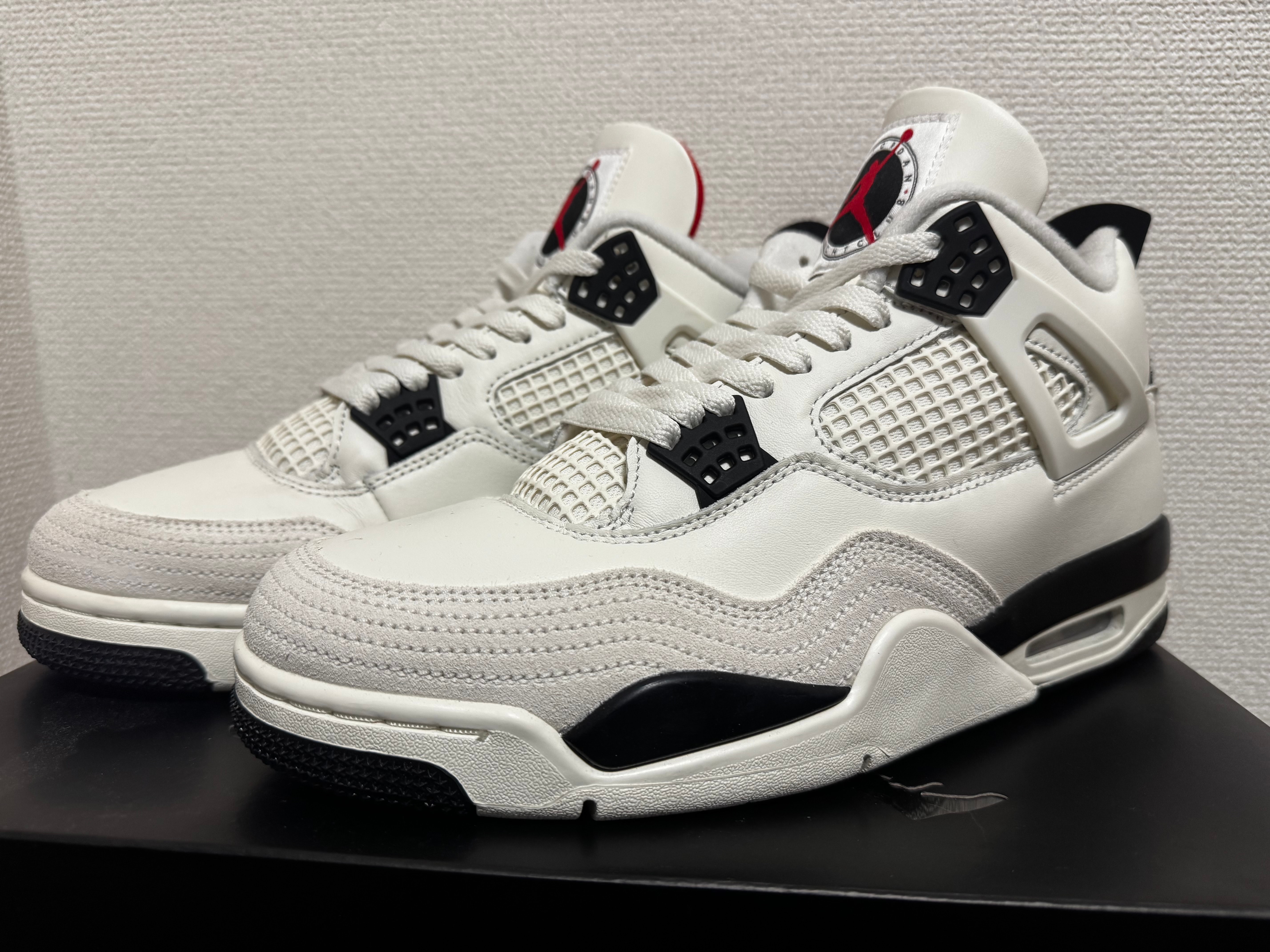 Nike Air Jordan 4 "Flight Club"