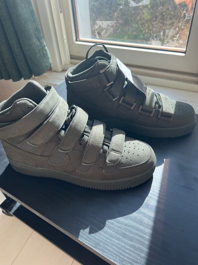 Billie Eilish × Nike Air Force 1 High ’07 SP "Sequoia"