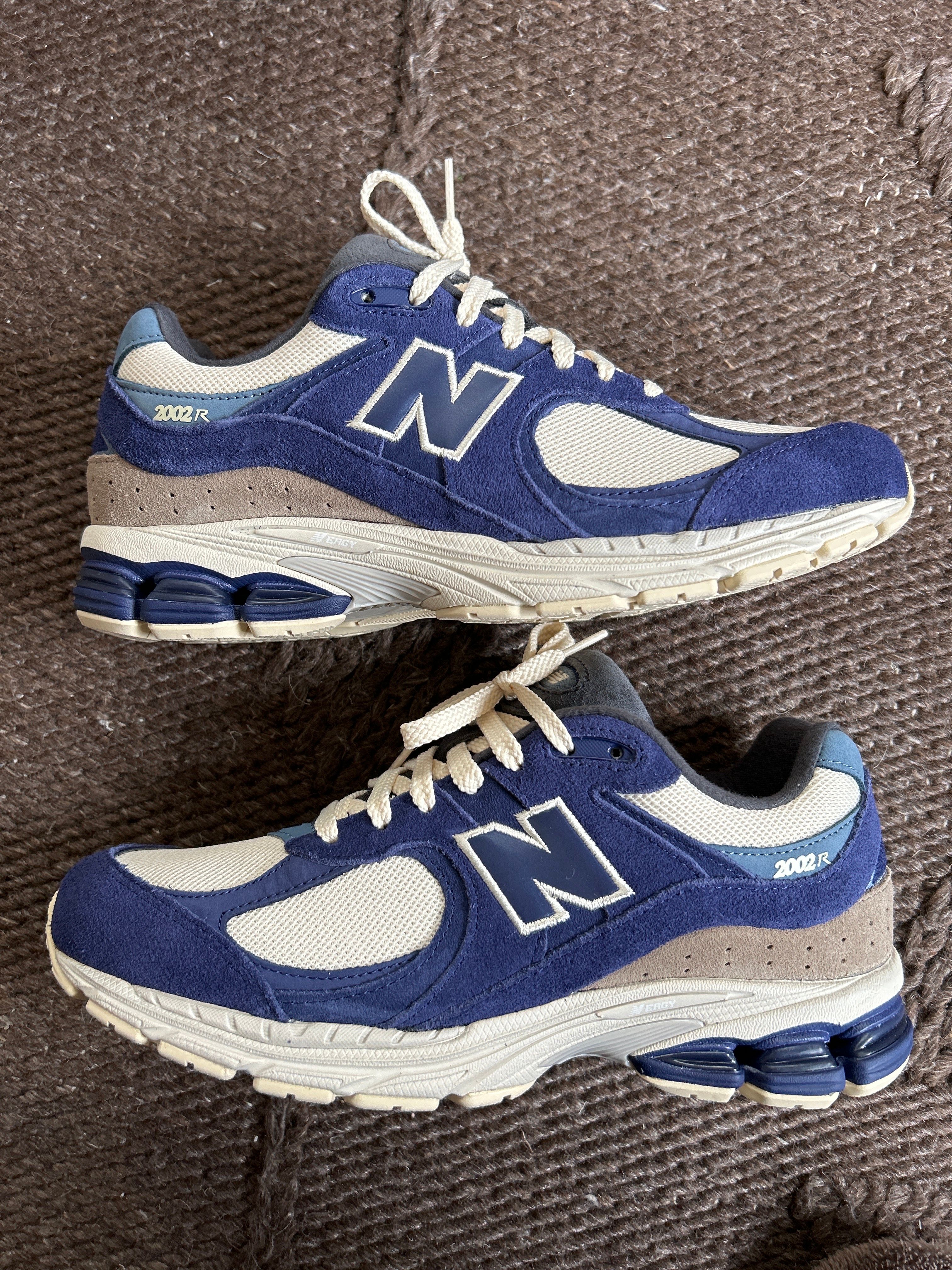 New Balance 2002R "Navy"