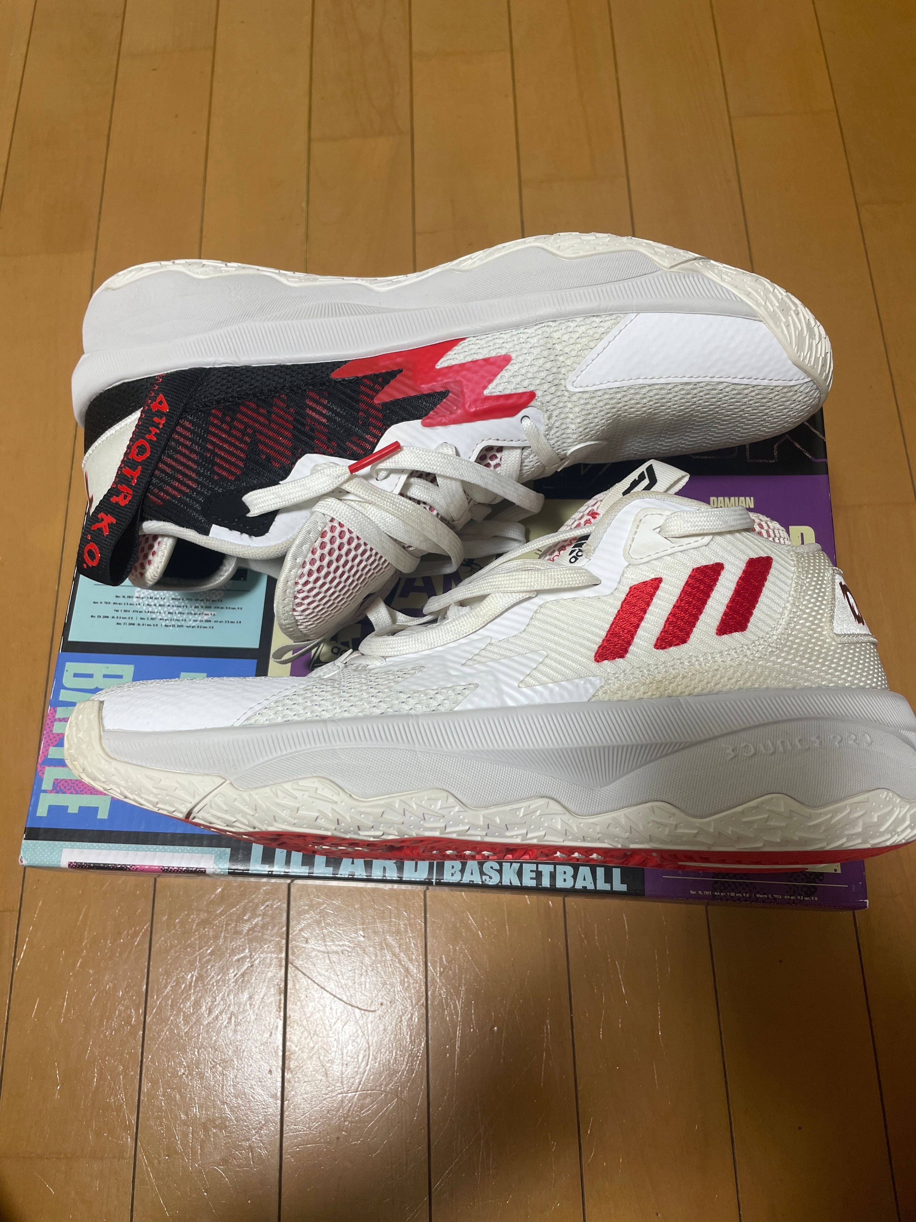 アディダス デイム8 "フットウェア ホワイト/ビビッド レッド/コアブラック"