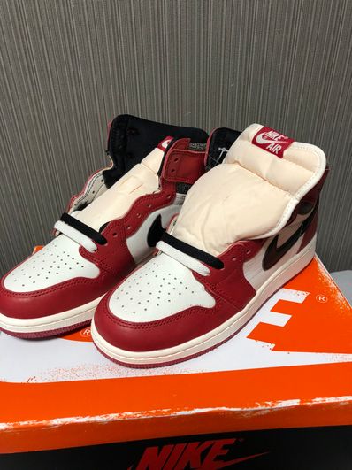 Nike GS Air Jordan 1 High OG "Lost & Found/Chicago"
