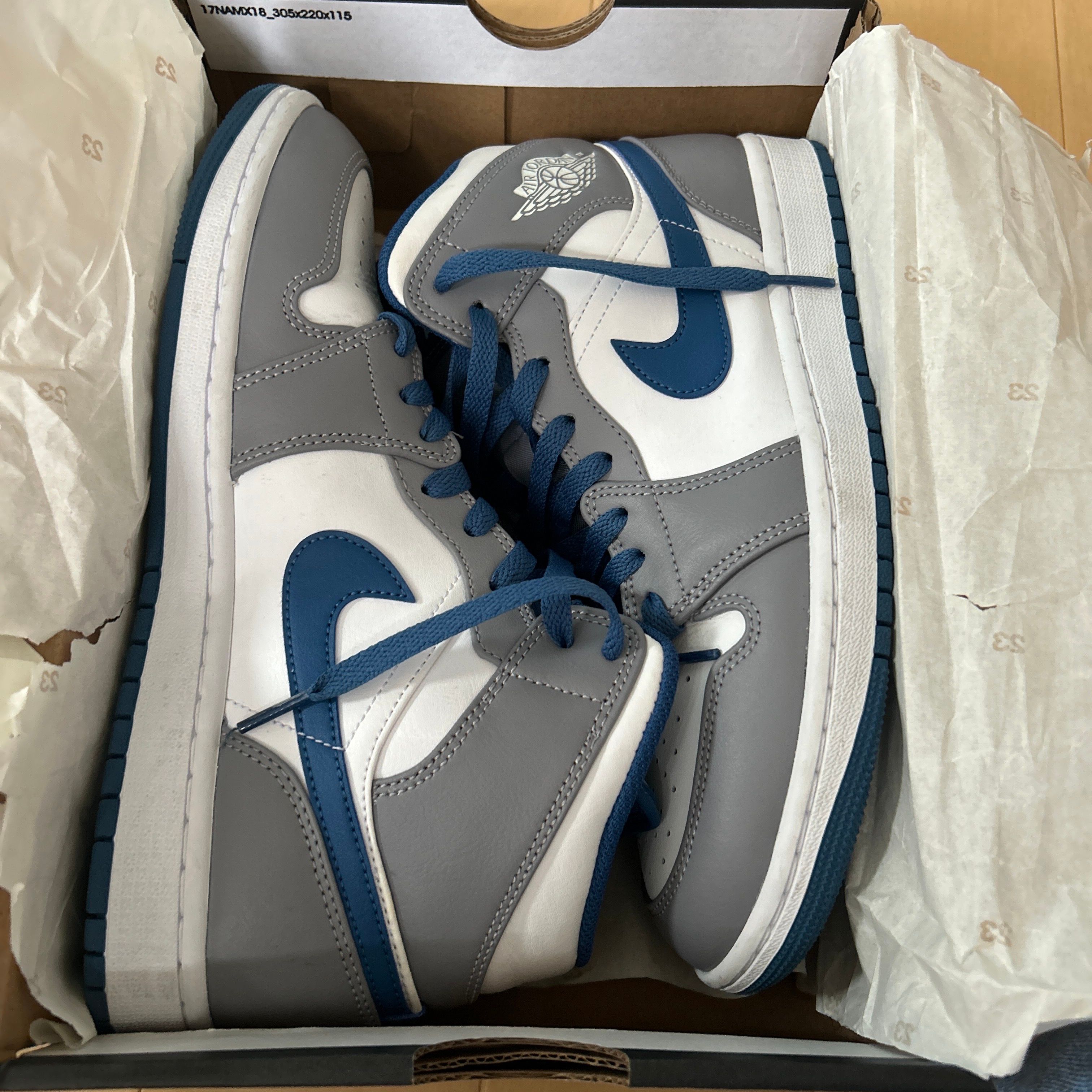 Nike Air Jordan 1 Mid "True Blue"