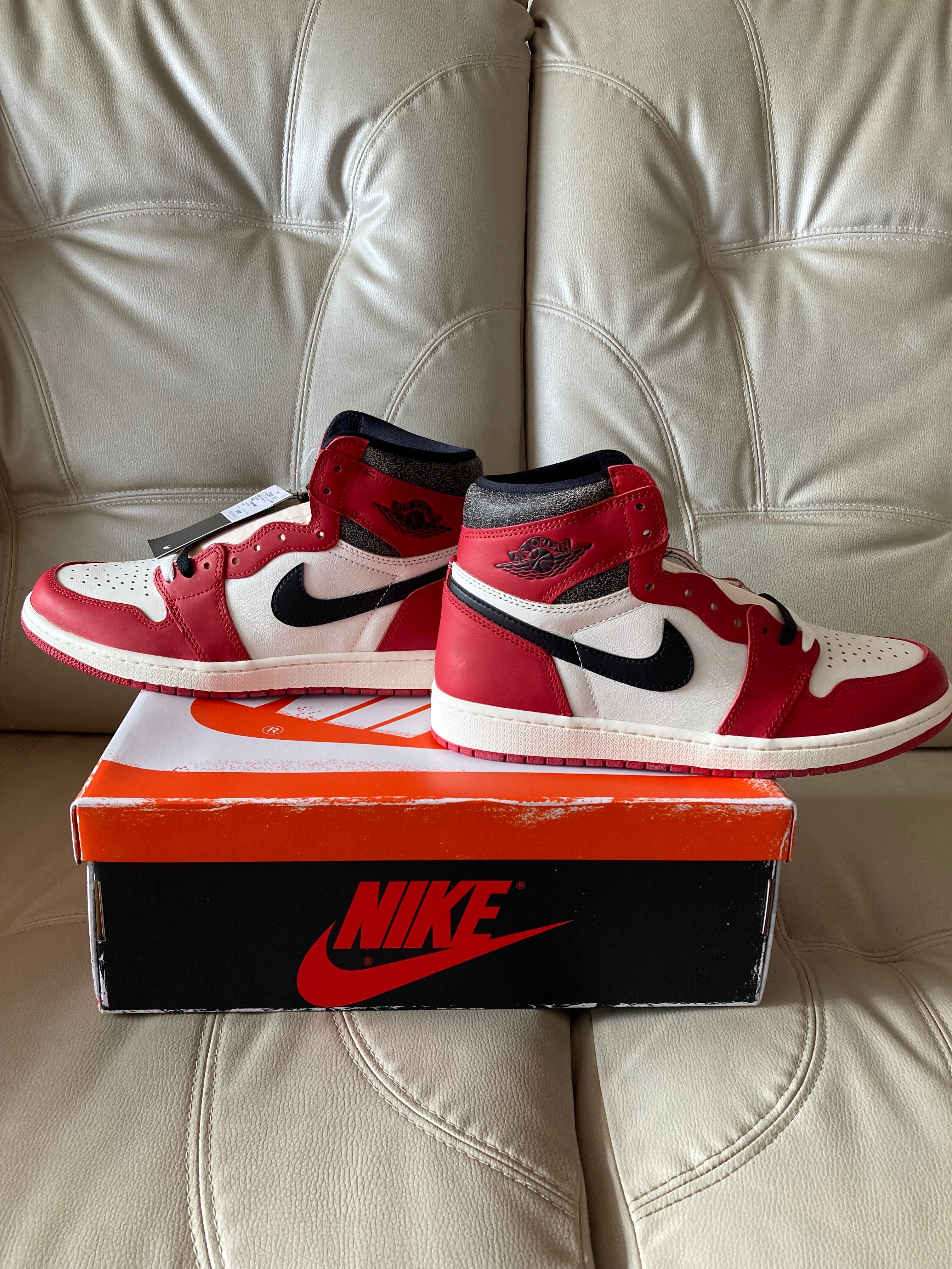 Nike Air Jordan 1 High OG "Lost & Found/Chicago"